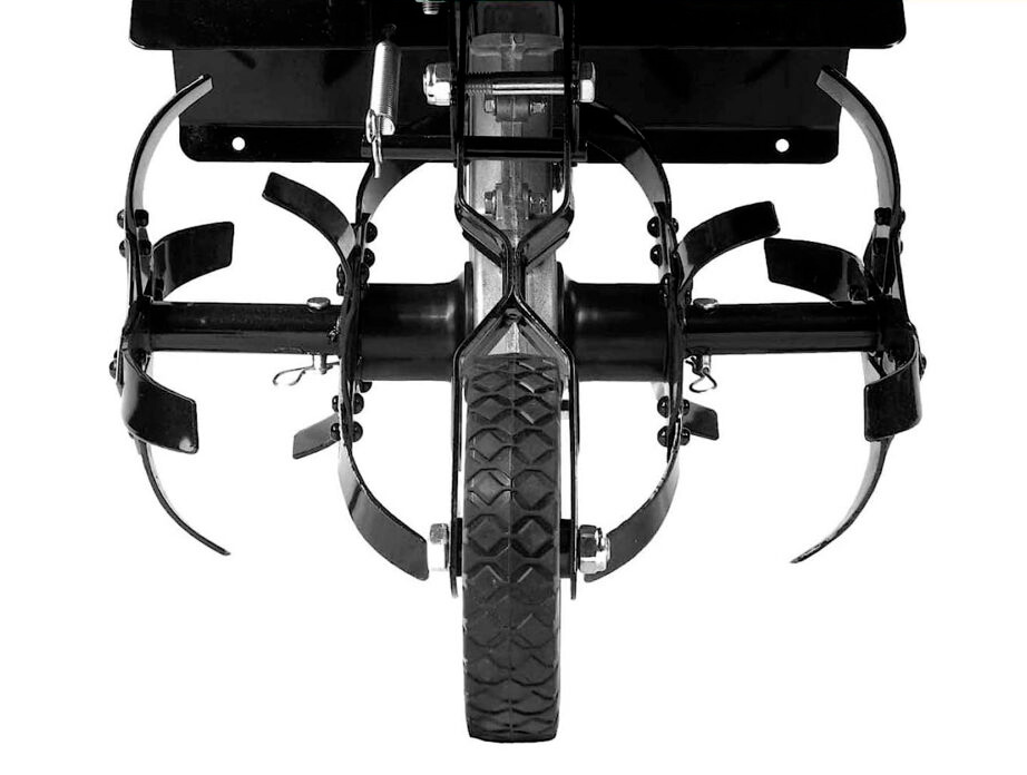 Imagen perteneciente a la galería de la reseña de la motoazada BRAST 5500N