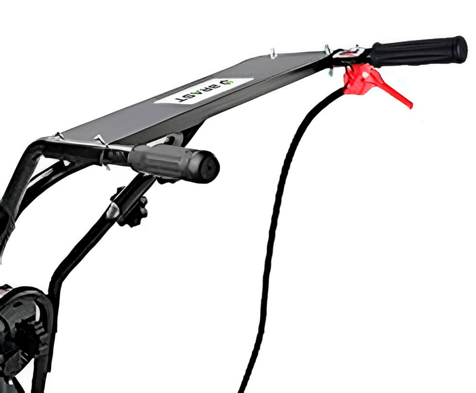 Imagen perteneciente a la galería de la reseña de la motoazada Brast24 2500