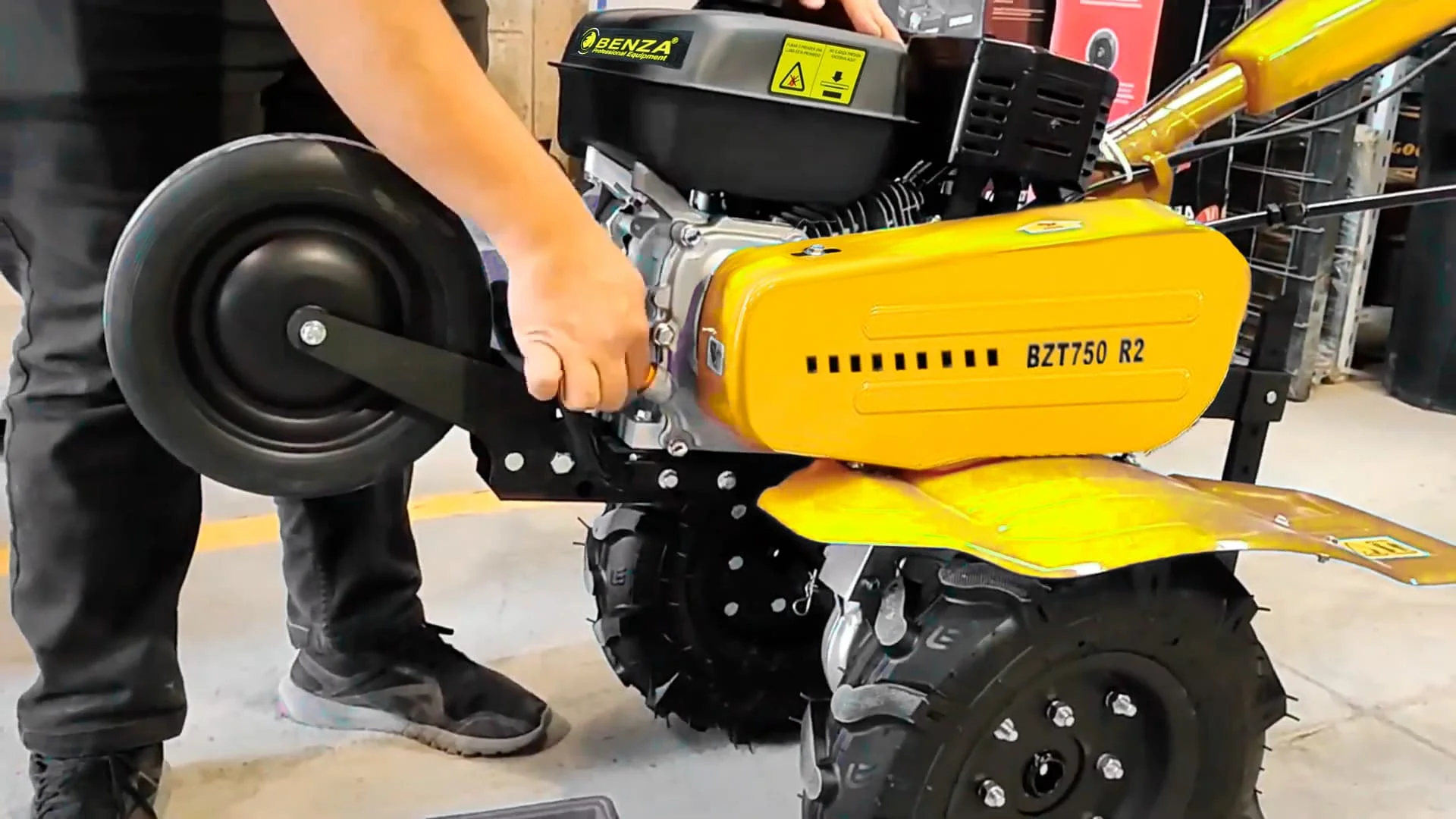 Montaje de un motocultor